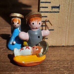 Vintage Nativity Mid Century Angels Mary Joseph Jesus Wood Figure Lot 3 piece 1"